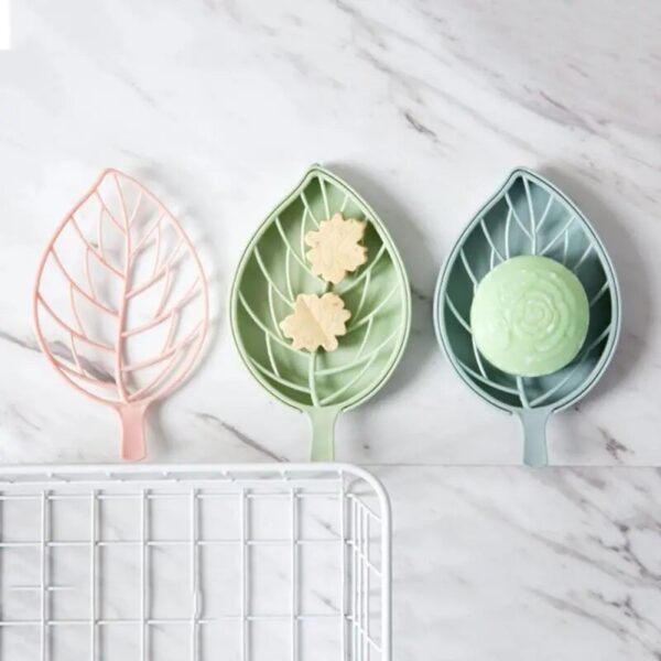 1Pcs Leaf Shape Soap Box Drain Soap Holder Box Bathroom Accessories Toilet Laundry Soap Box Bathroom 2